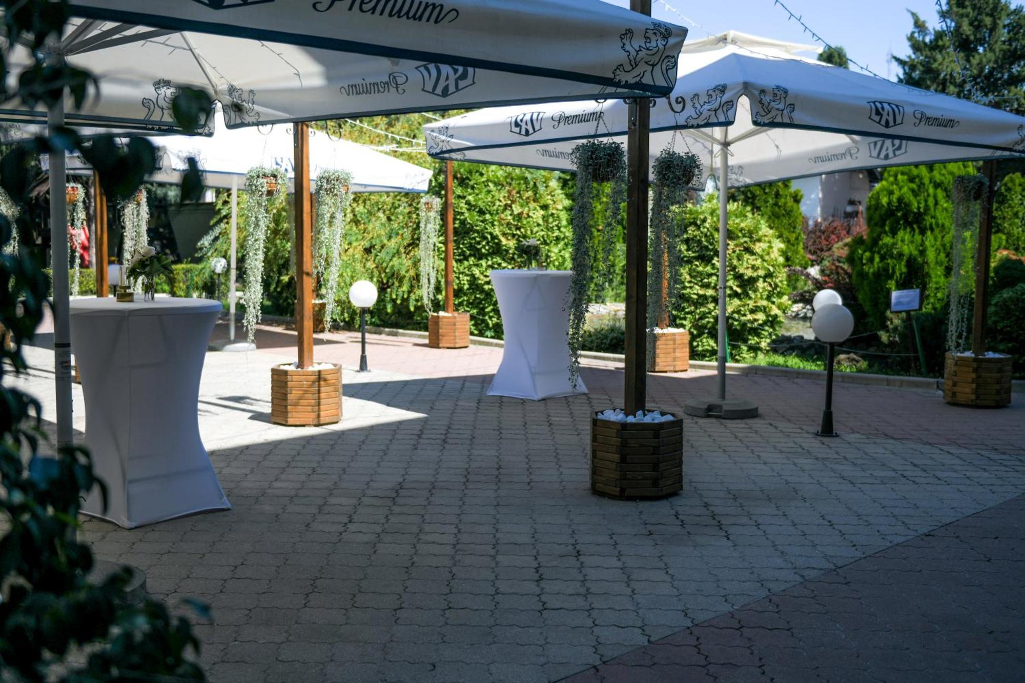 Bačka Palanka Hotel Fontana מראה חיצוני תמונה