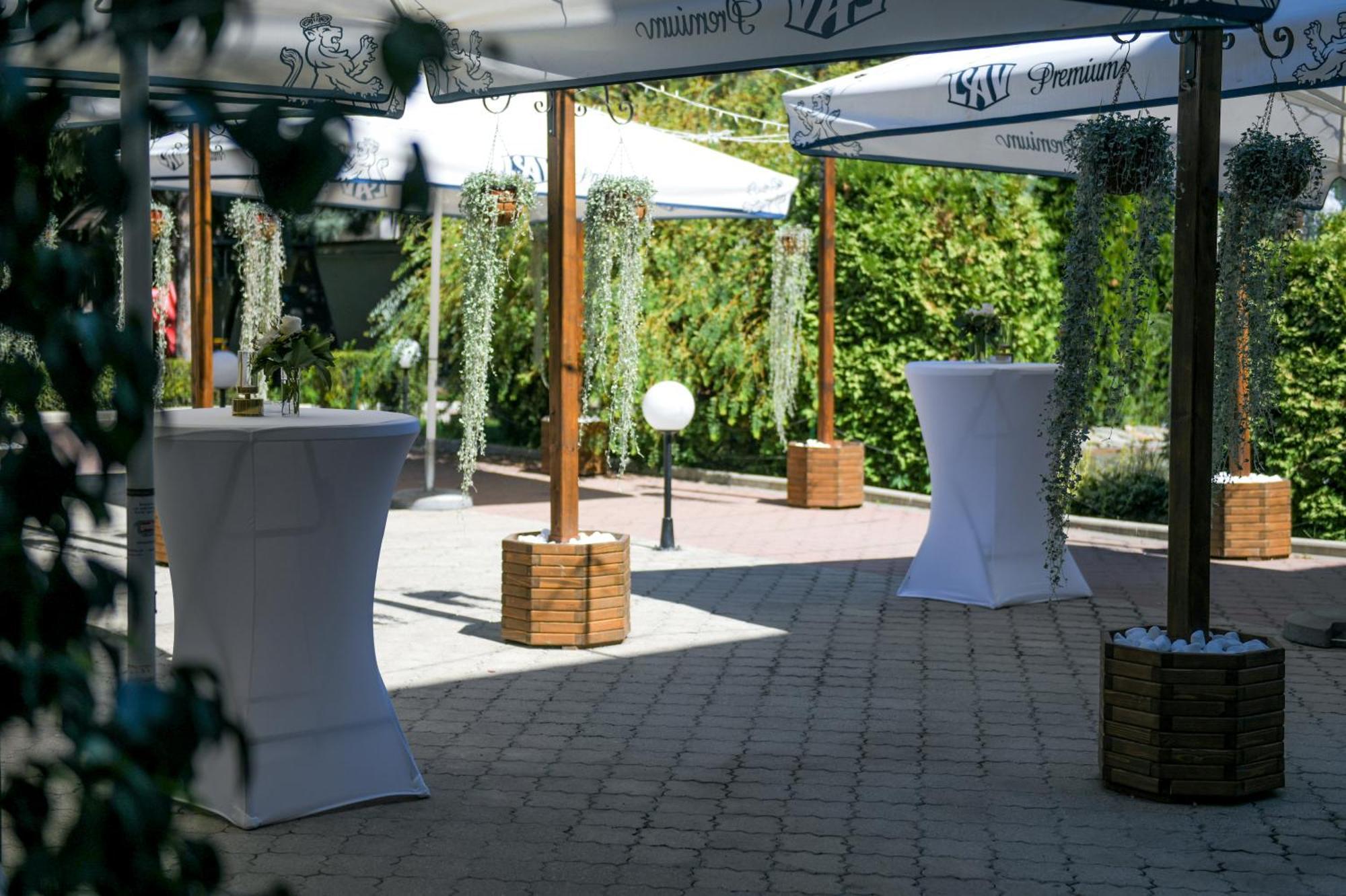 Bačka Palanka Hotel Fontana מראה חיצוני תמונה