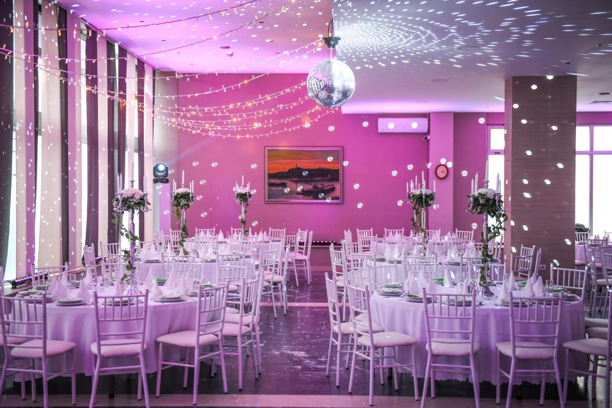 Bačka Palanka Hotel Fontana מראה חיצוני תמונה